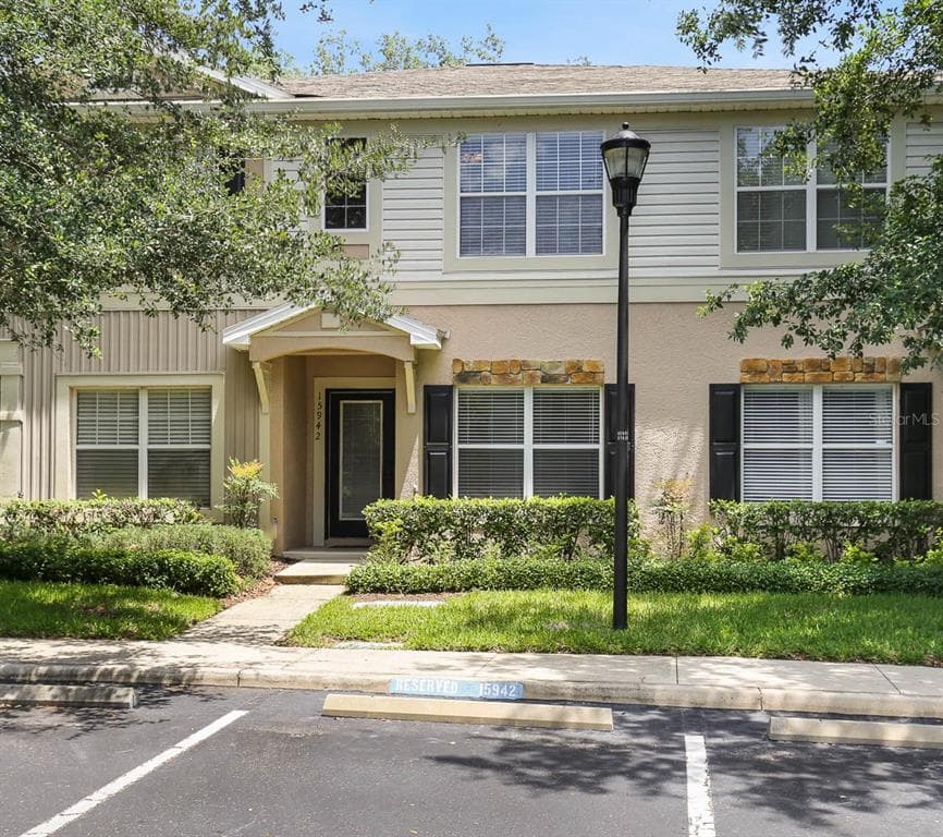 15942 FISHHAWK CREEK LANE LITHIA, FL 33547