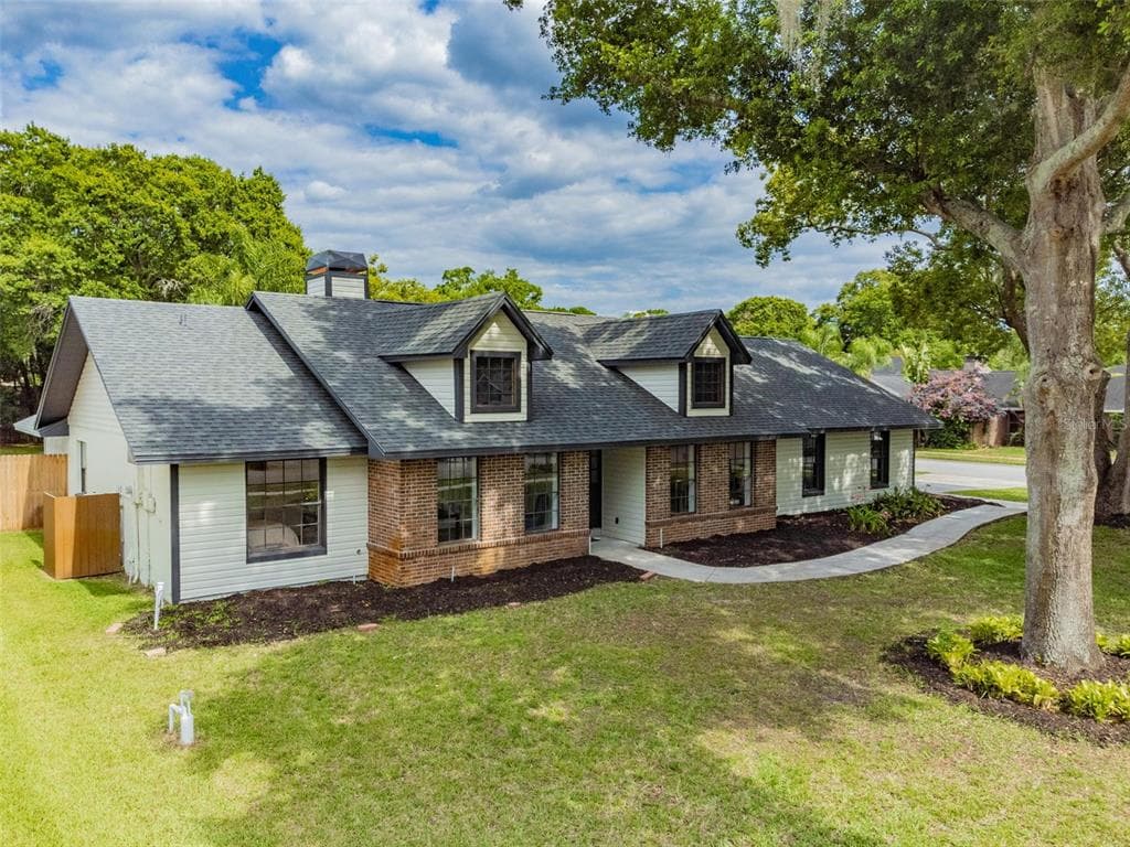 19811 DEER HOLLOW LANE LUTZ, FL 33548