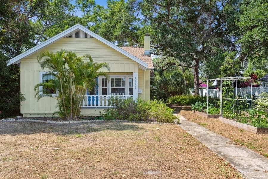4745 3RD AVENUE N ST PETERSBURG, FL 33713