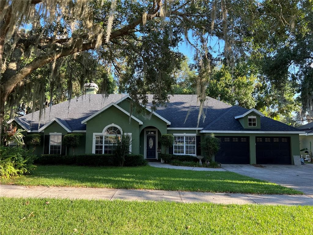 1232 SHORECREST CIRCLE CLERMONT, FL 34711