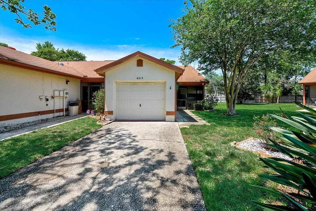 8213 LEAFY COURT PORT RICHEY, FL 34668