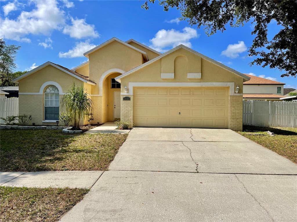 5425 WATSON ROAD RIVERVIEW, FL 33578