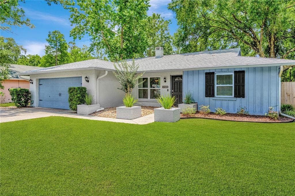 1705 BLIND POND AVENUE LUTZ, FL 33549