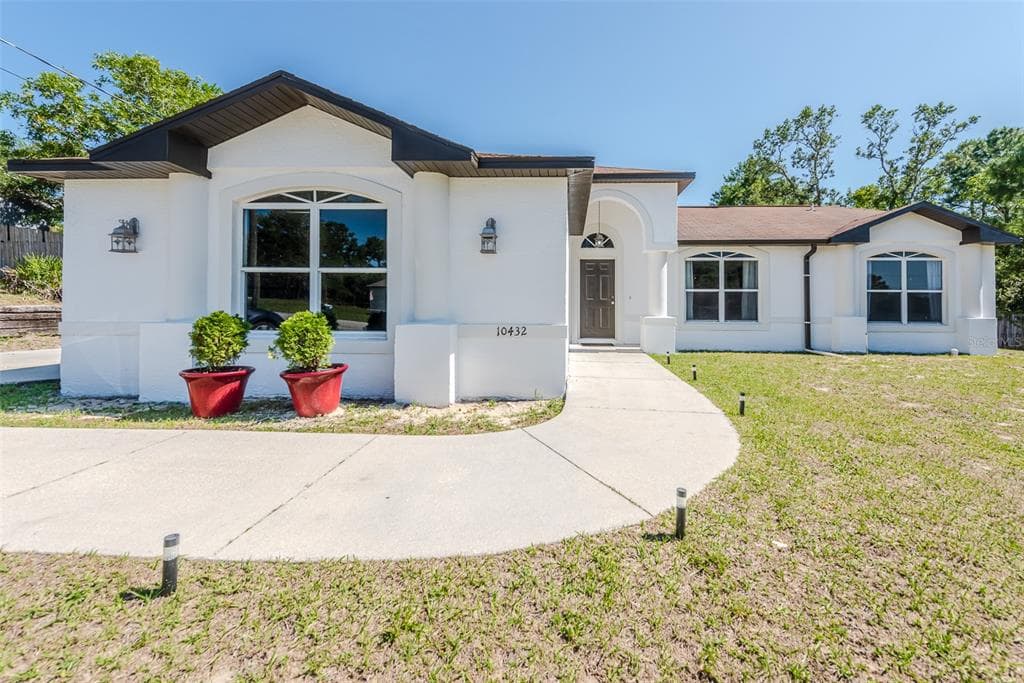 10432 CANARY AVENUE WEEKI WACHEE, FL 34613