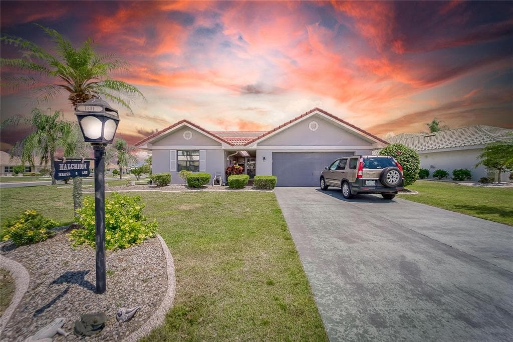 1831 WOLF LAUREL DRIVE SUN CITY CENTER, FL 33573