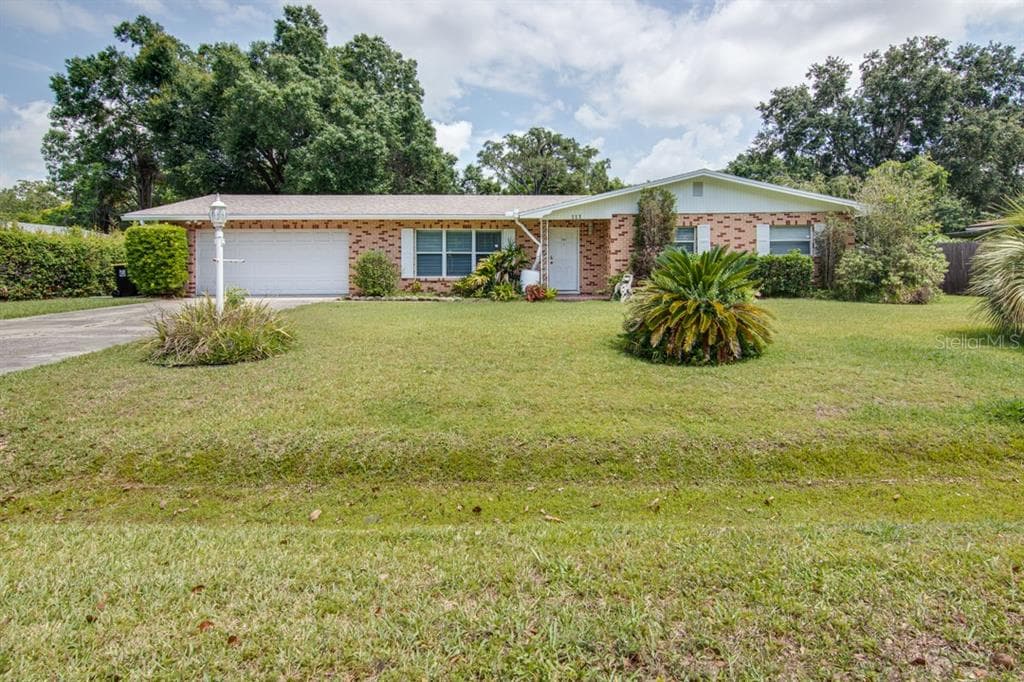 113 WILDWOOD AVENUE LAKELAND, FL 33809