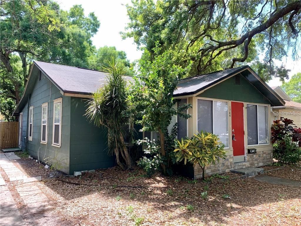 1744 27TH AVENUE N ST PETERSBURG, FL 33713