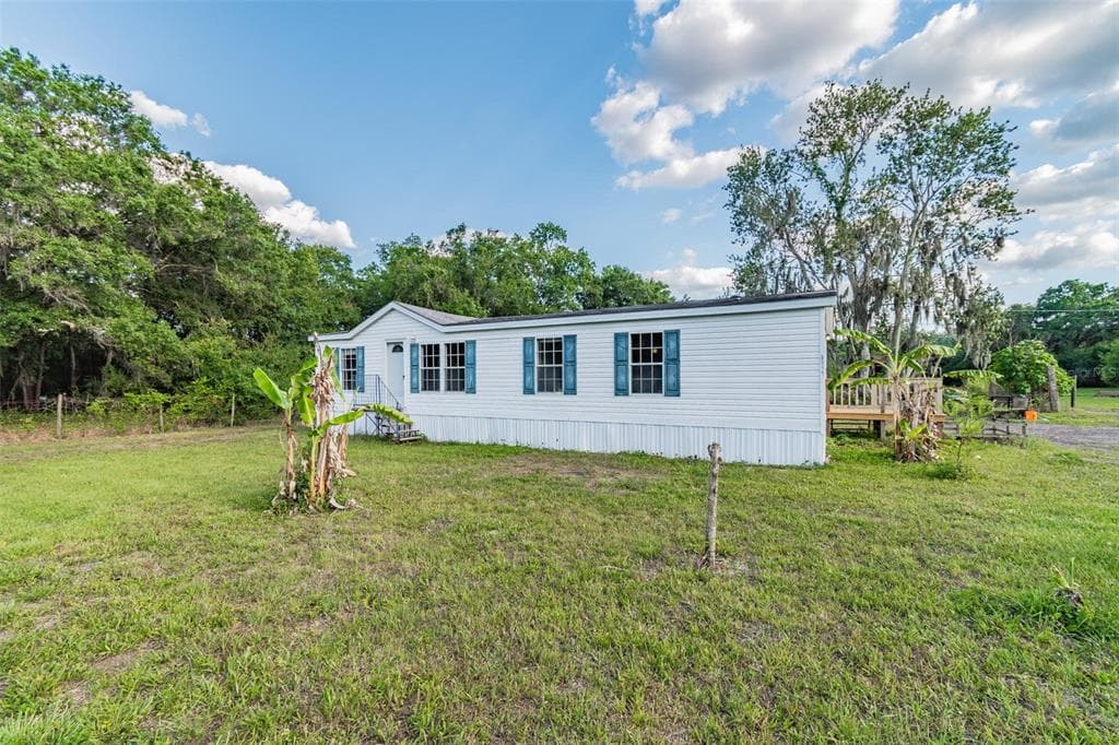 5049 JANES DRIVE WIMAUMA, FL 33598