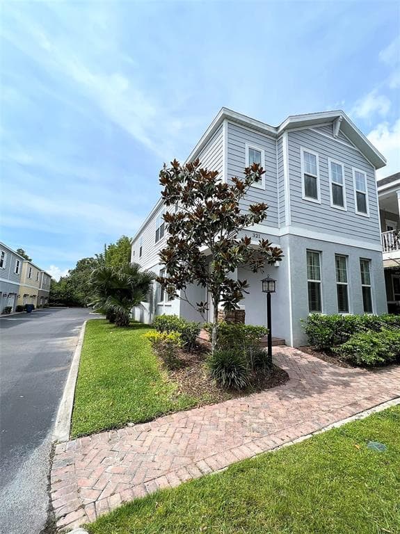 321 VISTA CRUISER LANE OLDSMAR, FL 34677