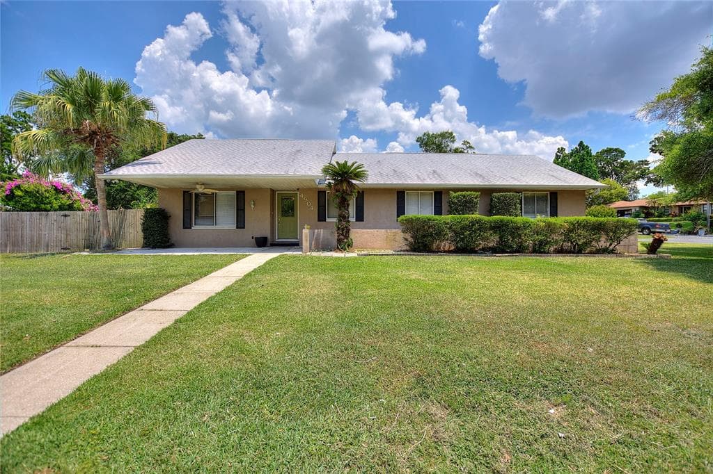 4904 FOXRUN PLACE LAKELAND, FL 33813