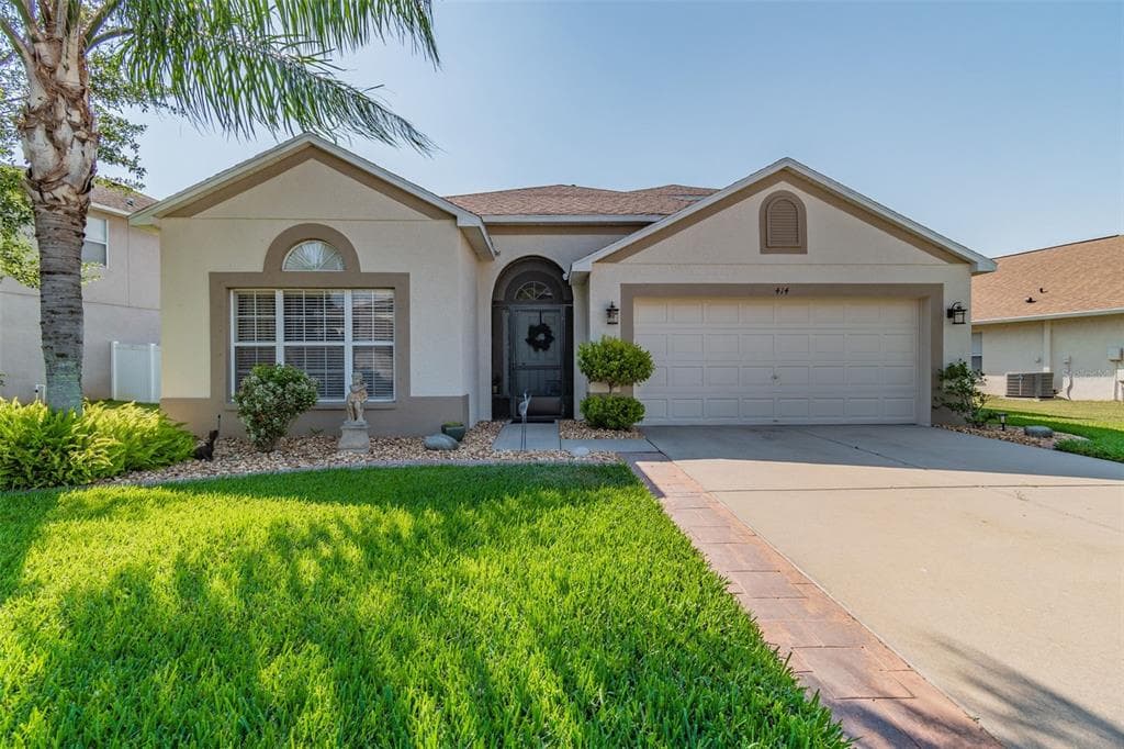 414 STONE BRIAR DRIVE