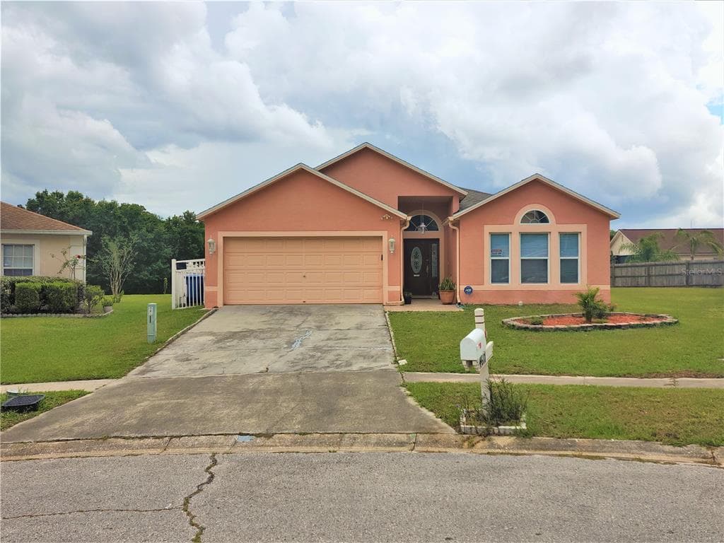 4617 HORSESHOE PICK LANE VALRICO, FL 33594