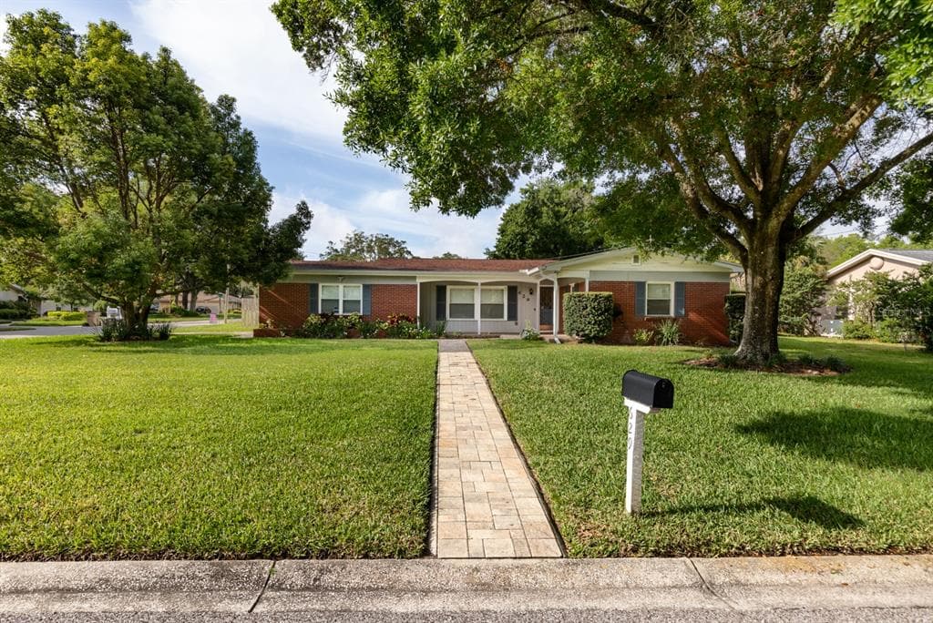 629 BELMONT AVENUE TEMPLE TERRACE, FL 33617