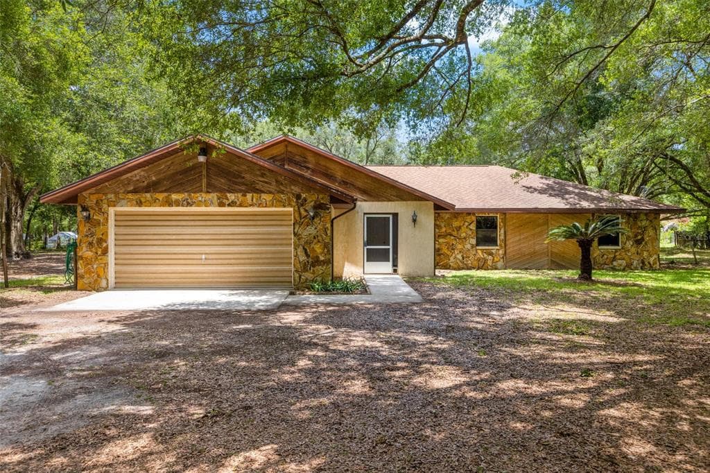 34167 RIDGE MANOR BOULEVARD RIDGE MANOR, FL 33523
