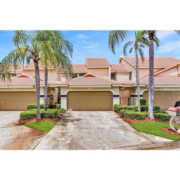 10442 SAINT TROPEZ PLACE UNIT 104 TAMPA, FL 33615