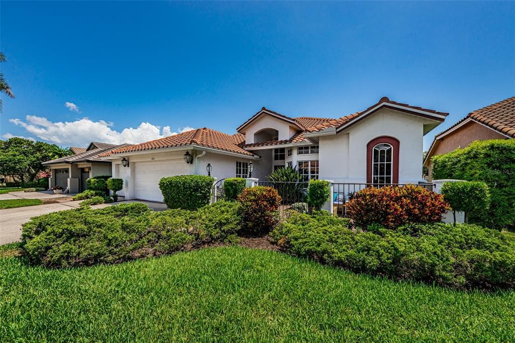 4830 WINDMILL PALM TERRACE NE ST PETERSBURG, FL 33703