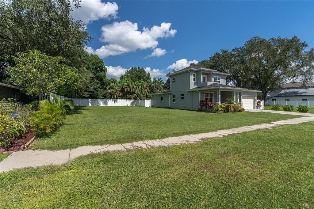 2816 CORRINE STREET TAMPA, FL 33605