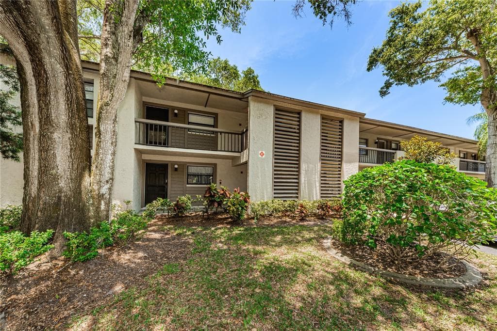 3048 EASTLAND BOULEVARD UNIT C102 CLEARWATER, FL 33761