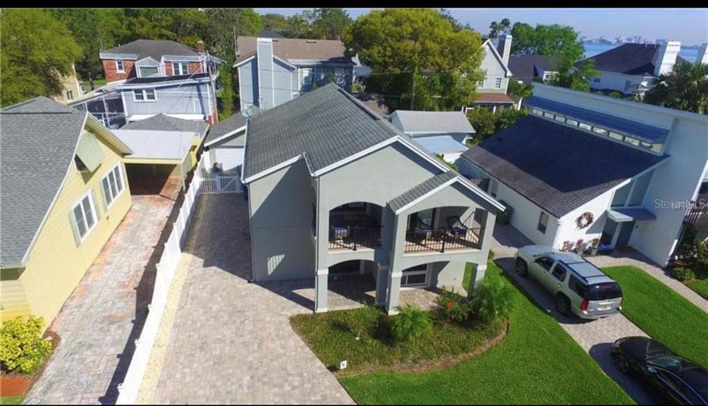 2905 W BAY COURT AVENUE TAMPA, FL 33611
