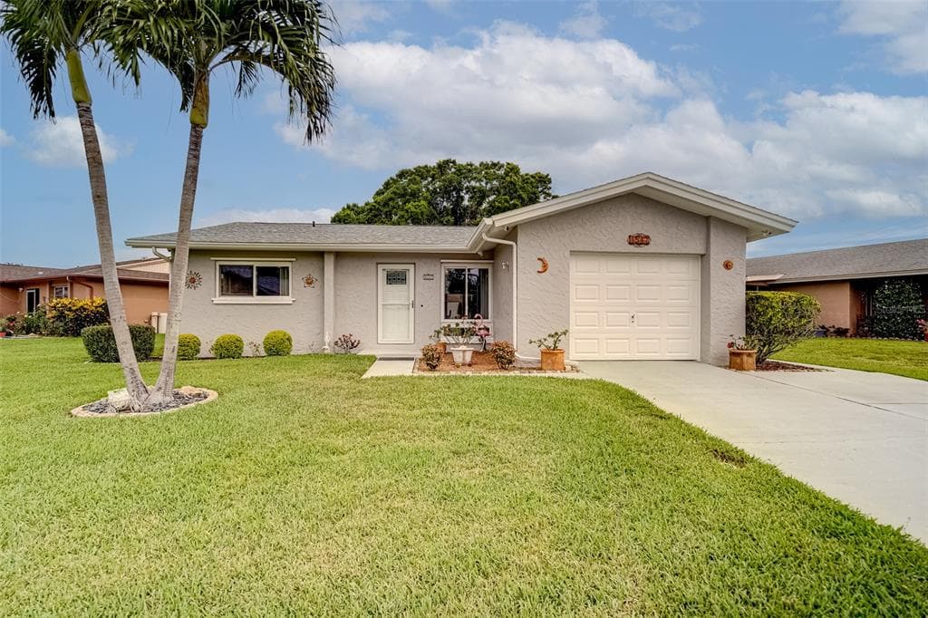 4547 GREAT LAKES DRIVE S CLEARWATER, FL 33762