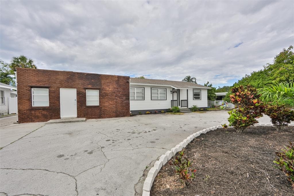 3254 16TH STREET N