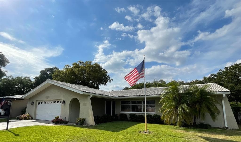 1961 CORMORANT DRIVE PALM HARBOR, FL 34683