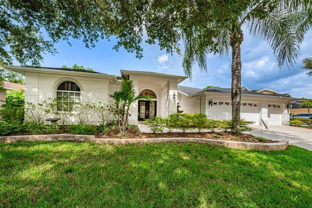 2246 WARWICK DRIVE OLDSMAR, FL 34677