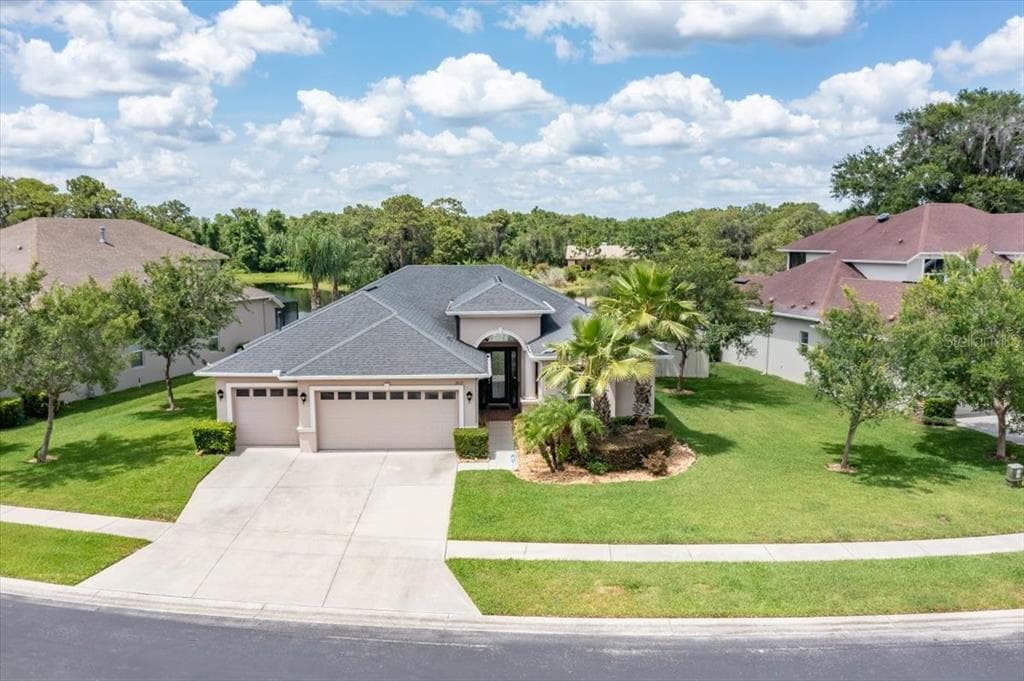 3417 DIAMOND FALLS CIRCLE LAND O LAKES, FL 34638