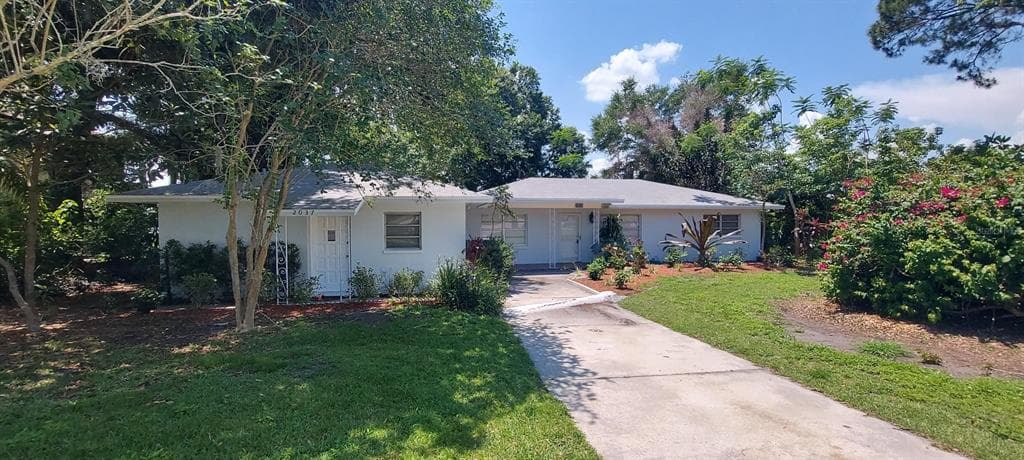 2035 SHAKESPEARE STREET LAKELAND, FL 33801