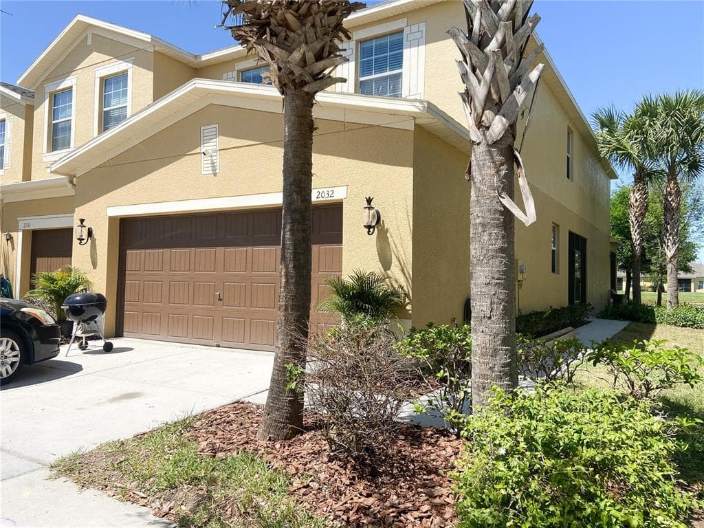 2032 HAWKS VIEW DRIVE RUSKIN, FL 33570