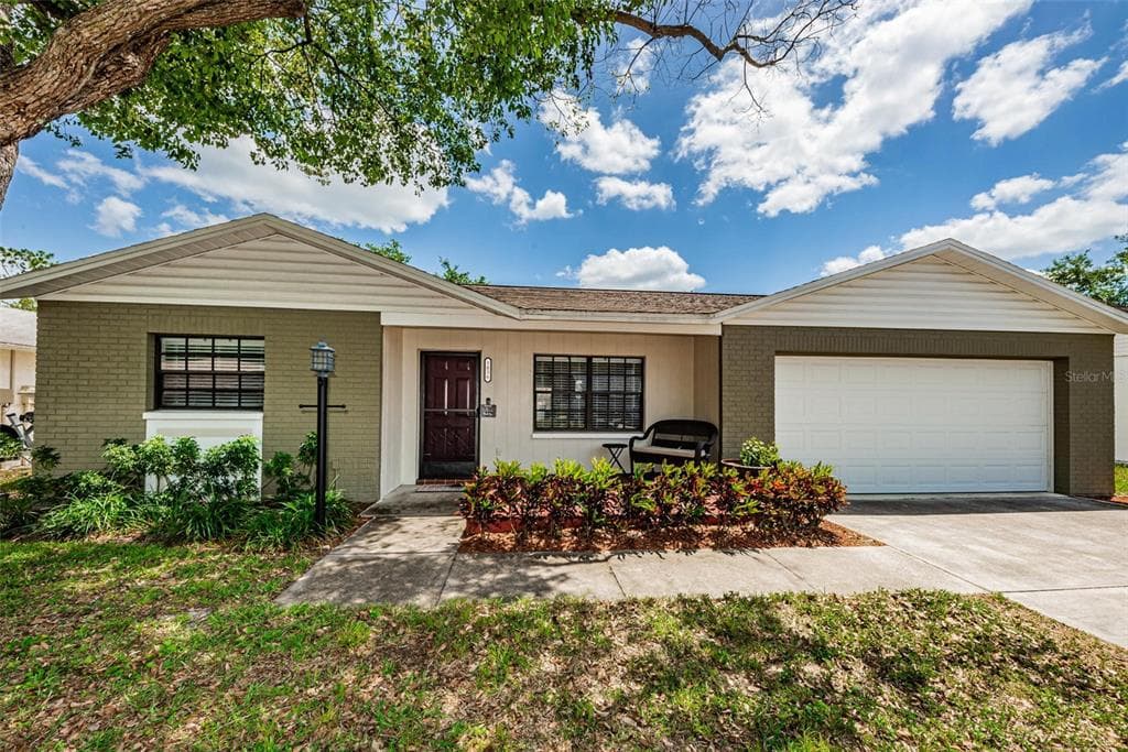 5036 GLENHURST LANE NEW PORT RICHEY, FL 34653