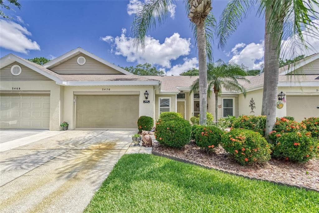 2470 NANTUCKET HARBOR LOOP UNIT 93 SUN CITY CENTER, FL 33573