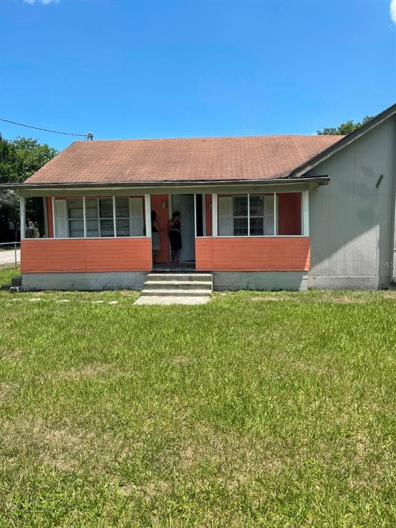 1002 E BOUGAINVILLEA AVENUE TAMPA, FL 33612
