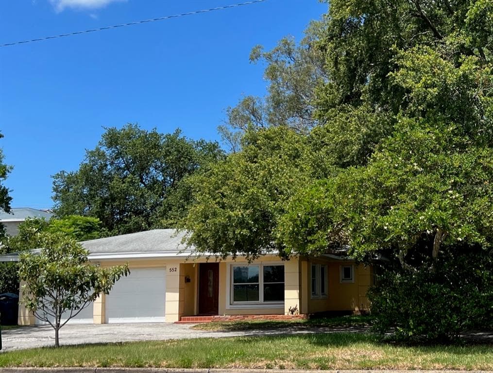 552 SEVERN AVENUE TAMPA, FL 33606