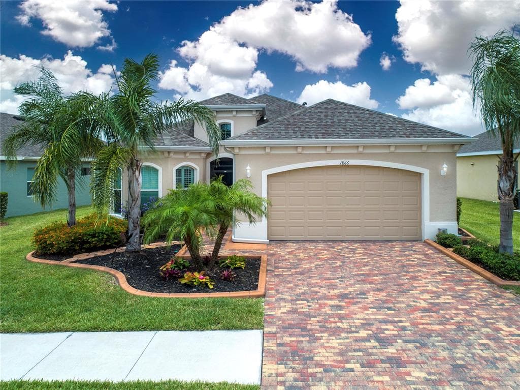 1866 PACIFIC DUNES DRIVE