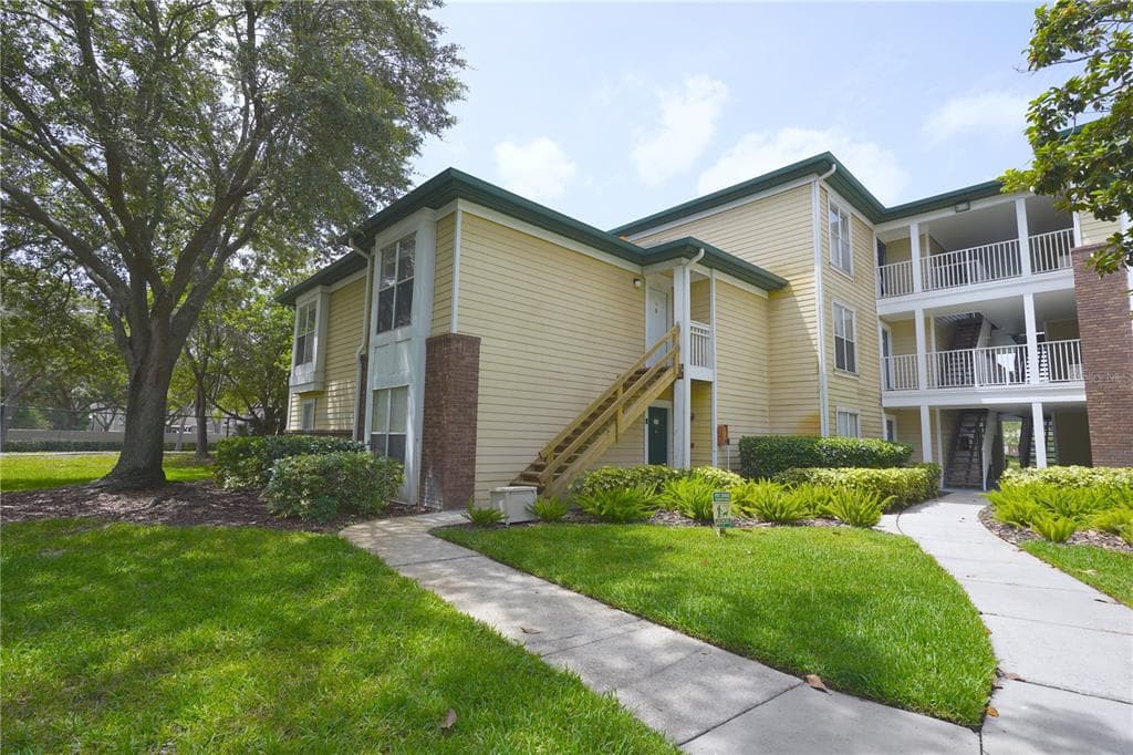 10122 WINSFORD OAK BLVD UNIT 410