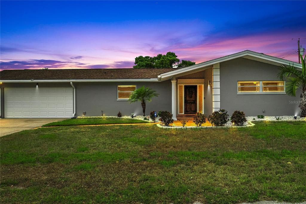 1580 ELIZABETH LANE