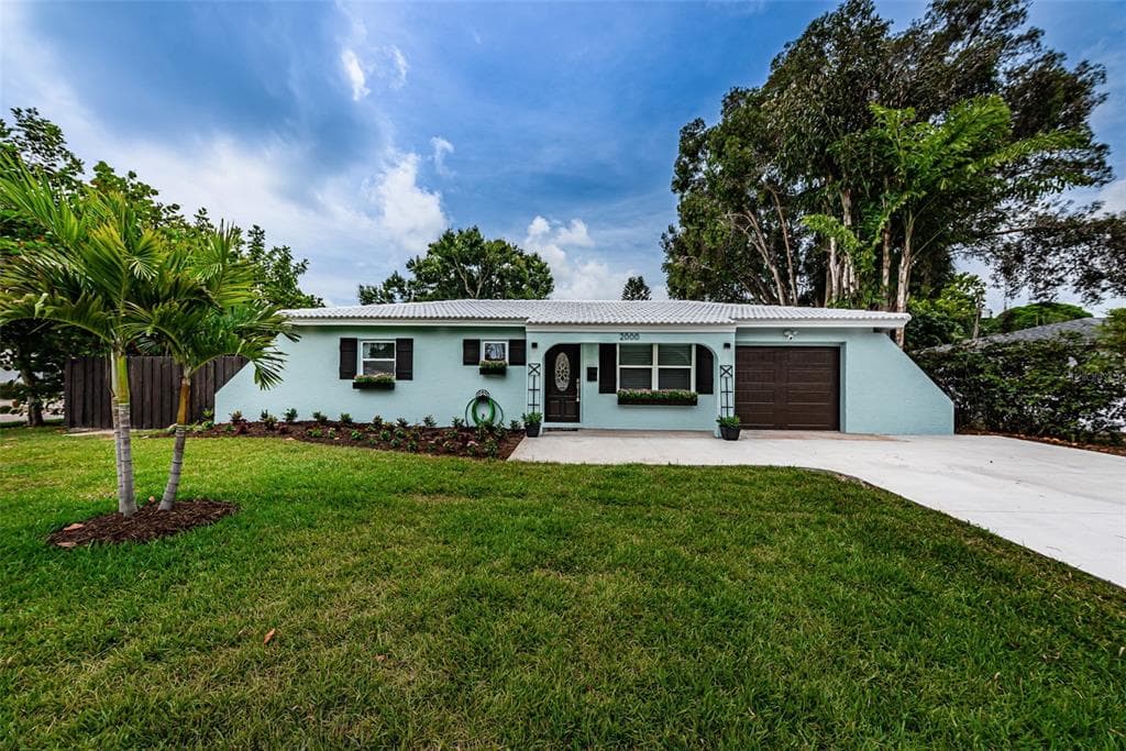 2000 64TH AVENUE S ST PETERSBURG, FL 33712