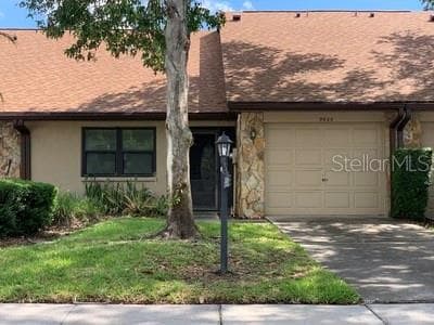 9920 LAKE SEMINOLE DRIVE E LARGO, FL 33773