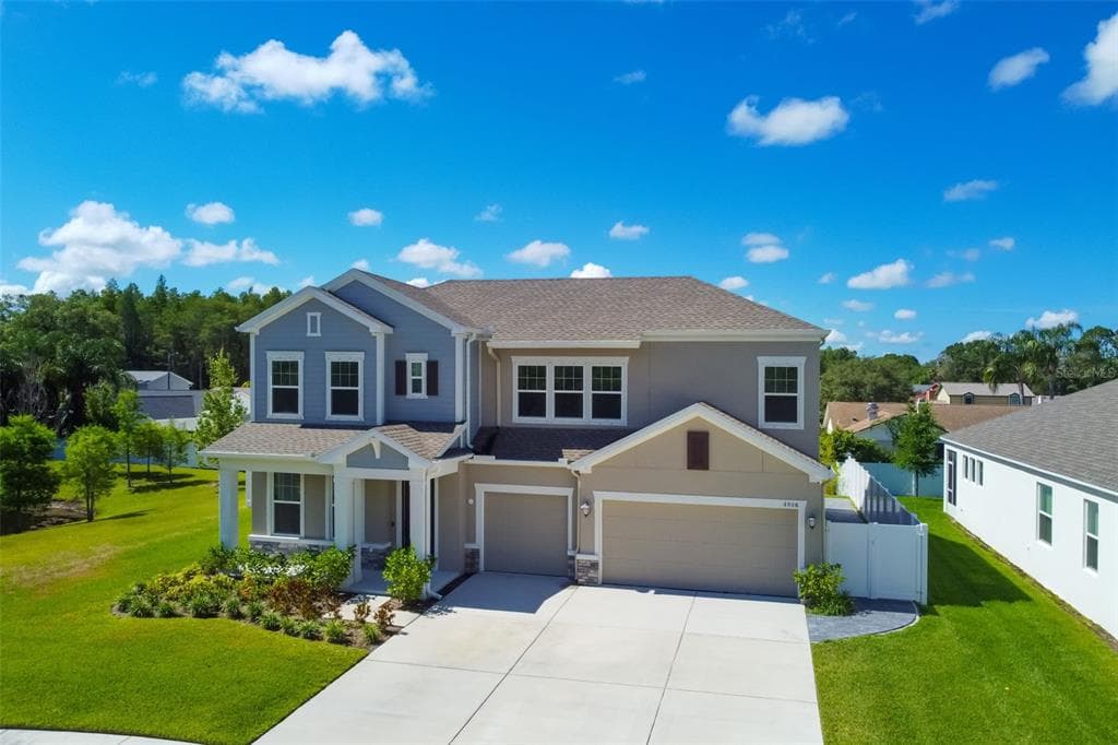 4906 LAKESHORE OAKS COURT TAMPA, FL 33624