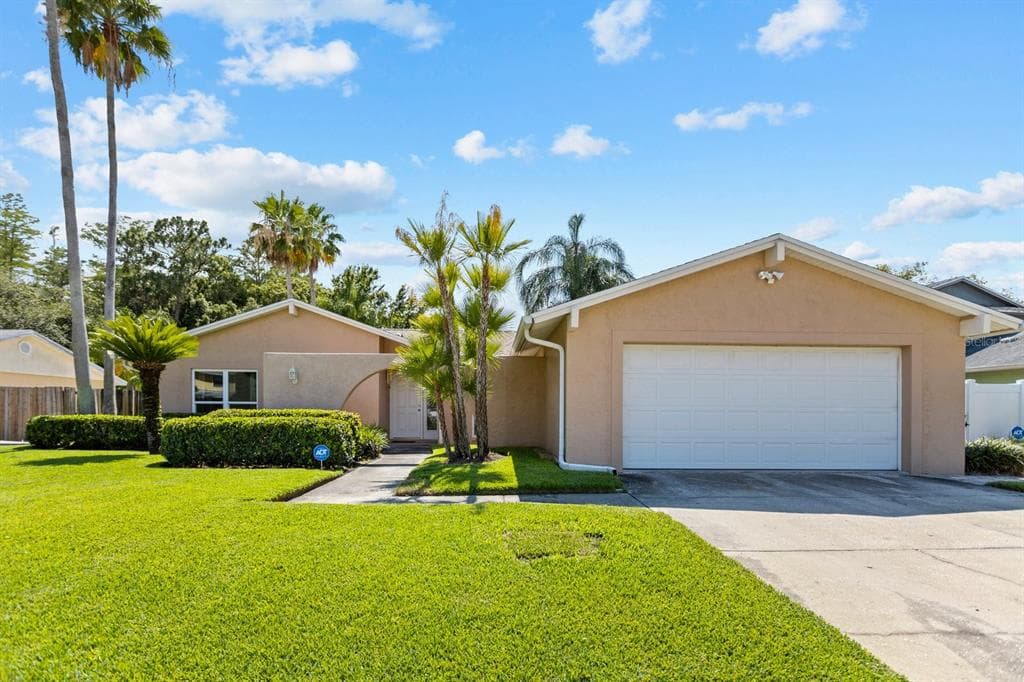 4307 AKITA DRIVE TAMPA, FL 33624