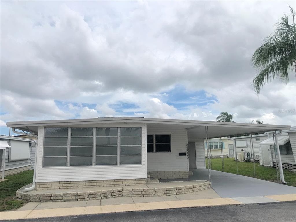 82022 4TH AVENUE N UNIT 22 PINELLAS PARK, FL 33781