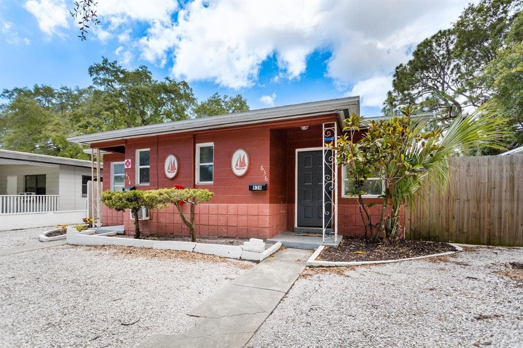 636 15 AVENUE S ST PETERSBURG, FL 33701