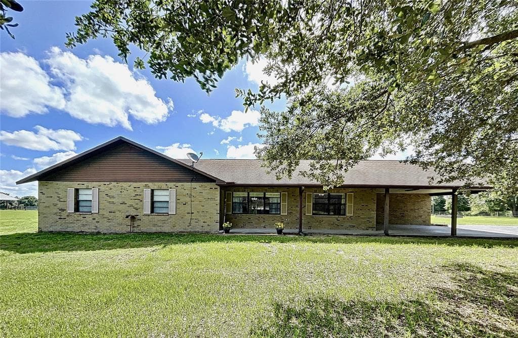 20822 LONGACRE DRIVE DADE CITY, FL 33523