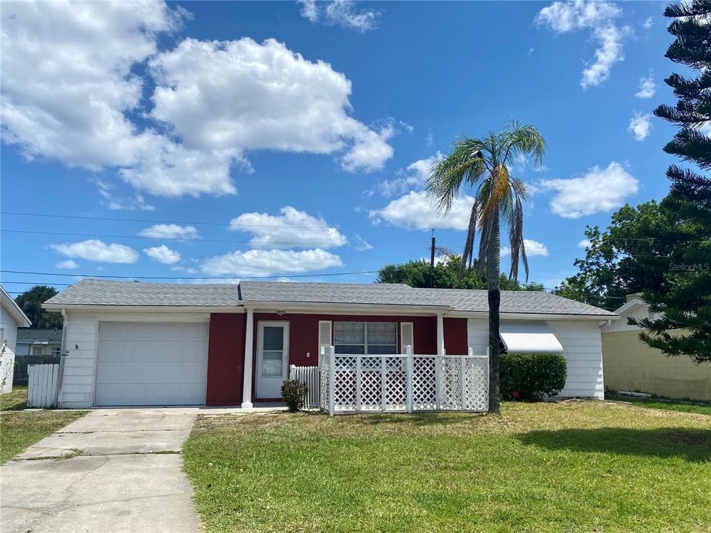 3813 LUMA DR HOLIDAY, FL 34691