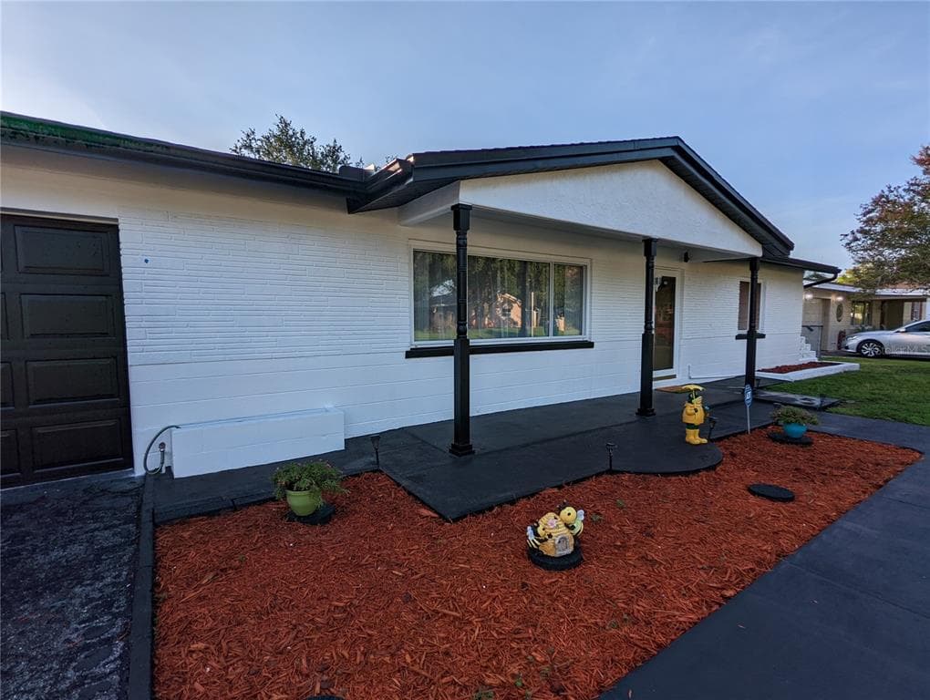 4333 61ST LANE N KENNETH CITY, FL 33709