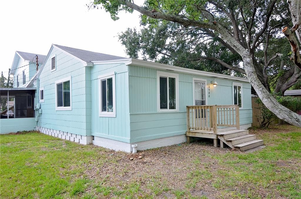 3900 52ND AVENUE N ST PETERSBURG, FL 33714