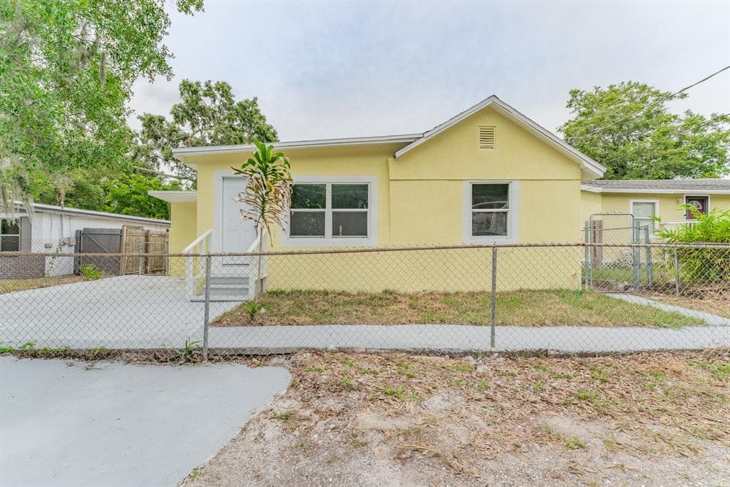 4212 E PALIFOX STREET TAMPA, FL 33610