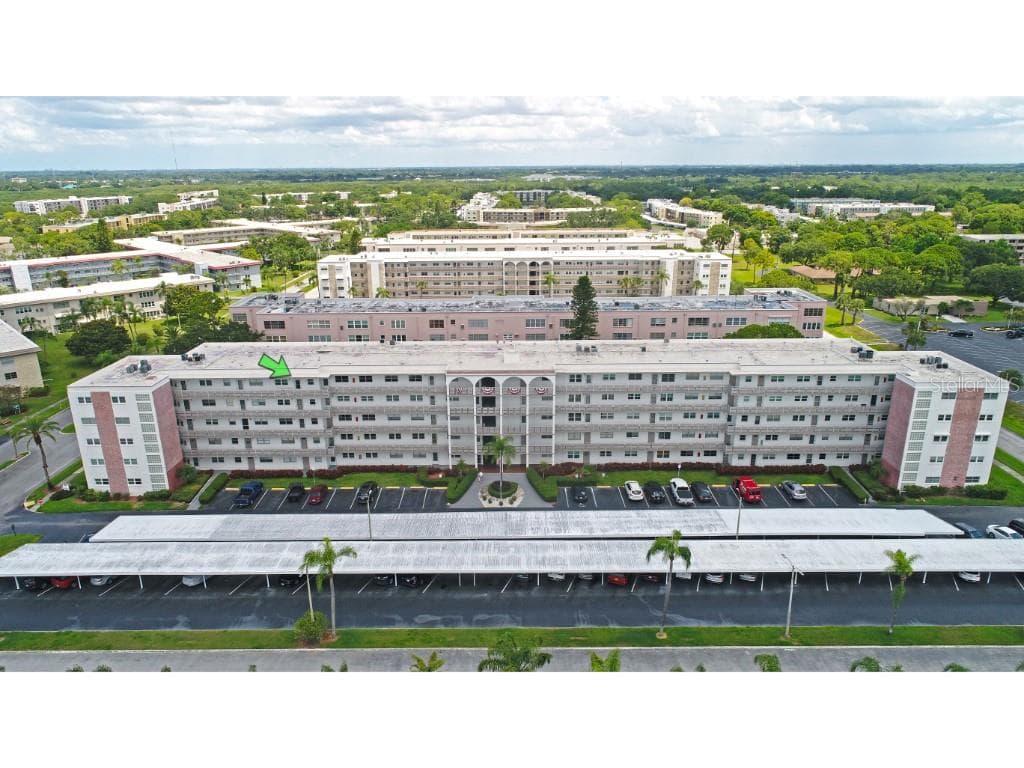 5501 80TH STREET N UNIT 504 ST PETERSBURG, FL 33709