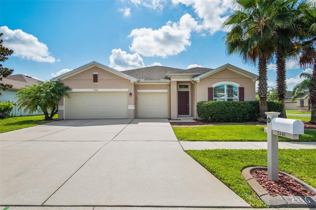 2446 KENCHESTER LOOP WESLEY CHAPEL, FL 33543